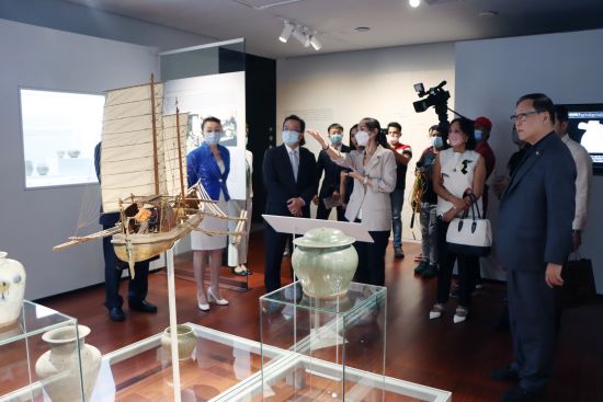 11月23日，中國駐菲律濱使館在馬尼拉亞耶拉博物館舉辦「中國文化：博物館之夜」活動。
