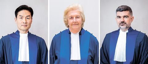 將審判前總統杜特地的三位國際刑事法院法官如下：法官白奇峰（左）、法官喬安娜·科爾納（中）、法官尼古拉·吉尤（右）。