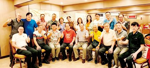 圖片說明：九十週年大慶首次小組會議，總館領導合影。